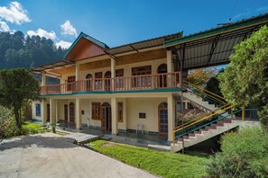 Exterior - Forest Rest House Barot  (Barot)