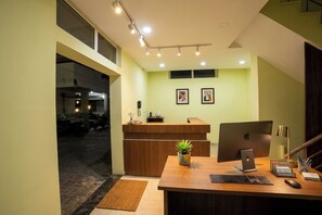 Lobby - Hotel Shree Laksha Residency Madurai (Madurai)