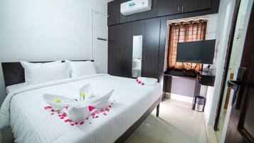 Deluxe Room, City View