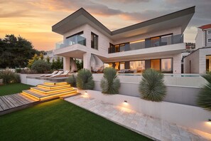 Exterior - Luxury Beachfront Villa Malia Trogir with Pool (SegetDonji)