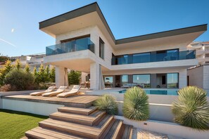Exterior - Luxury Beachfront Villa Malia Trogir with Pool (SegetDonji)