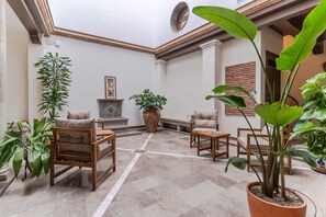 Lobby - Suite Plaza Nueva. Comfort in the center of Granada (Granada)