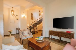 Living area - Elivaas Amayah Neer Serene 3BHK Villa (Assagao)