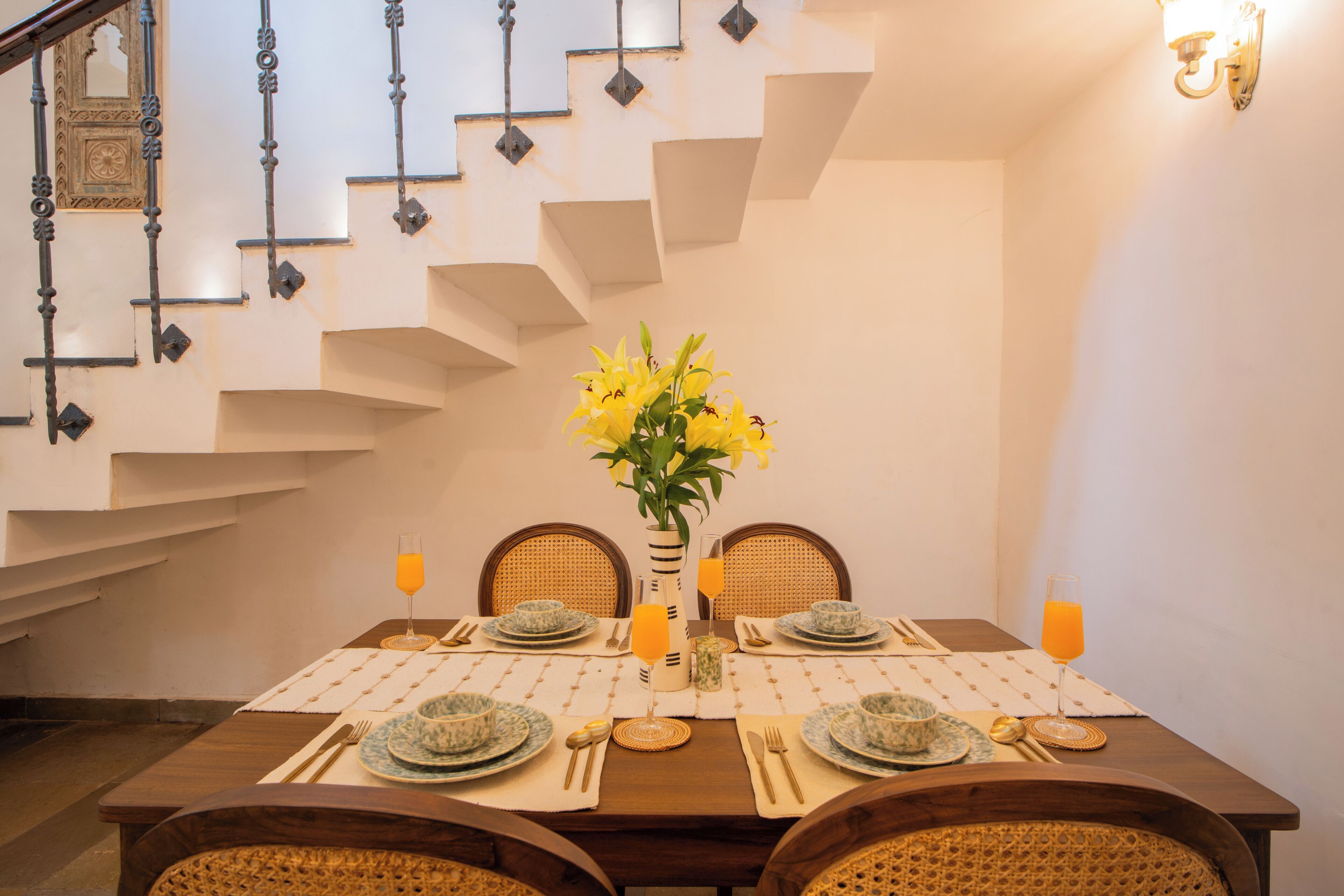 Deluxe Villa | Dining