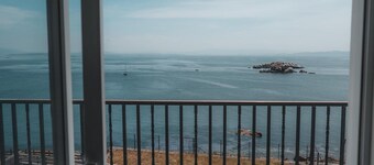 Casa 'La Marisol Ribeira' with Sea Views, Private Terrace and Wi-Fi