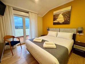 Tweepersoonskamer, balkon | Gratis wifi, rolstoeltoegang