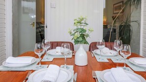 Gambar tidak terklasifikasi, 4 dari 36, tombol