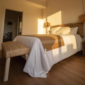 Apartment, Sea View | Premium bedding, down comforters, blackout drapes, soundproofing - Hotel Balarés  (Ponteceso)