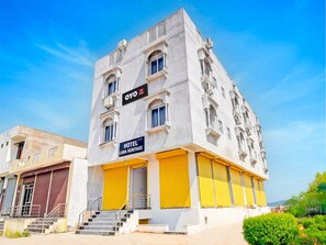 House | Exterior - Hotel O Mehta College And Institute Of Technology (Amer)