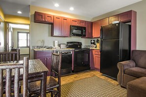 Private kitchen - BLOCK Christmas Mtn Village 2br (Wisconsin Dells)