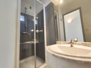 Bathroom - Apartment with AC, sea view - 2 guests (Cap d'Agde)