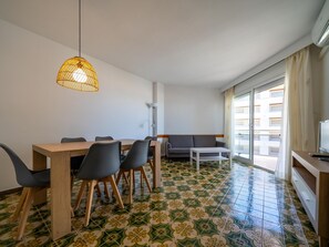 Interior - Sea view apartment with balcony - 4 guests (Torredembarra)