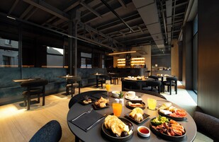 Daily buffet breakfast for a fee