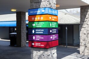 Property grounds - Shenandoah Villas One Bedroom Townhome (Mc Gaheysville)