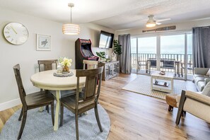 Interior - Beachfront! Indian Rocks Beach Condo w/ Balcony (Indian Rocks Beach)