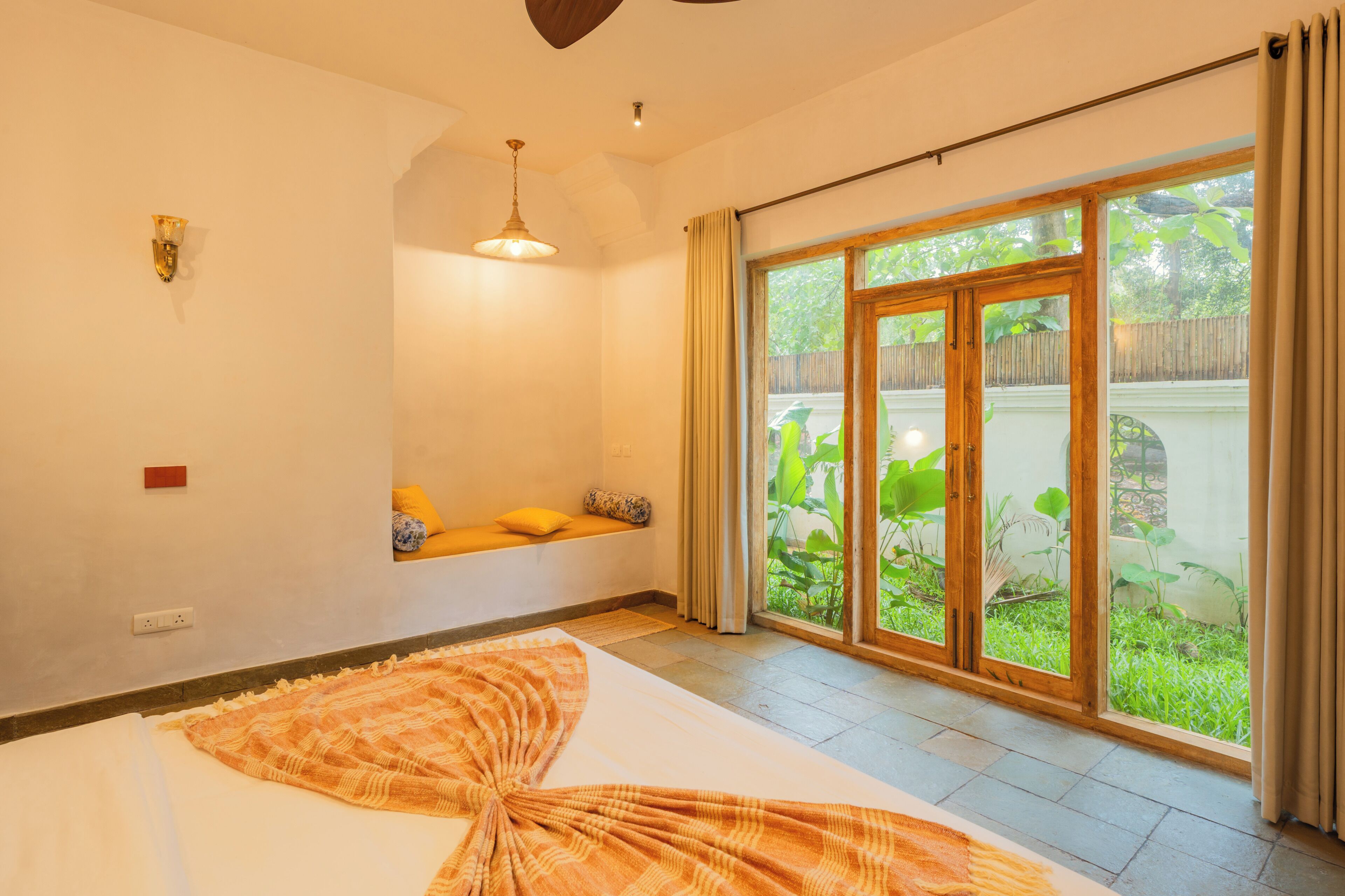 Deluxe Villa | Iron/ironing board, free WiFi