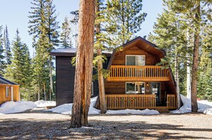 House (3 Bedrooms) | Front of property - Nature Lovers Retreat! Family Duck Creek Cabin (Duck Creek Village)