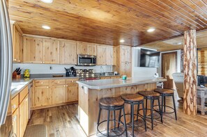 Nhà (3 Bedrooms) | Nội thất