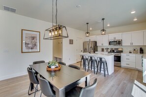 Apartment (5 Bedrooms) | Interior - 18 Mi to Zion! Adventure Hub w/ Yard (Cedar City)