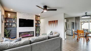 Casa (2 Bedrooms) | Interior