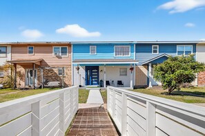 Interior - 1/2 Mi to Sylvan Beach Park! Chic Townhome w/ Yard (La Porte)