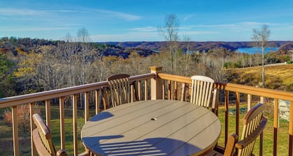 Byrdstown Apartment < 4 Mi to Dale Hollow Lake!