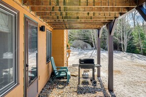 Interior - White Mtn Adventure Hub! Group Escape w/ Views (Bretton Woods)