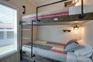 Casa (2 Bedrooms) | Interior
