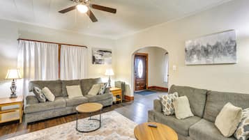 House (5 Bedrooms) | Front of property