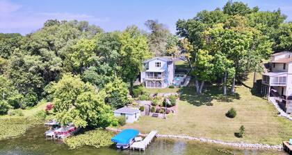 'pleasant Point Lake House' Dock & Fire Pit!