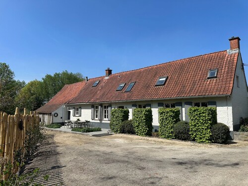 Renovated, charming heritage farmhouse in the heart of the Flemish Ardennes