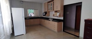 Private kitchen - Each spacious exit leads to technoshow. (Rio Verde)