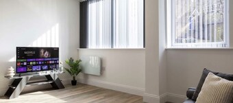 2 Bed Apartment in Central Gravesend w Games Room