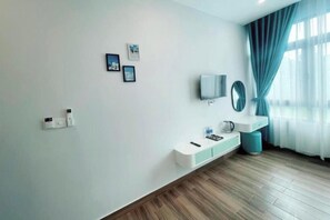 Dubbelrum - utsikt mot bergen | Interiör