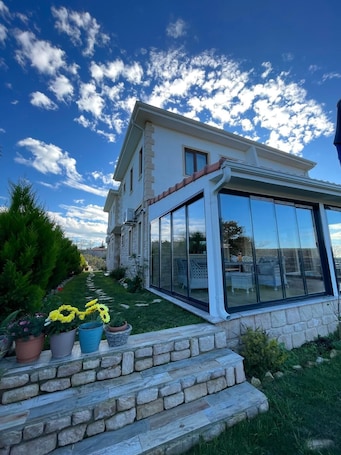 Exterior. Kyla Kocadere Pansiyon