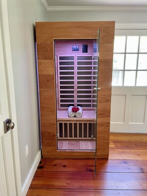 Interior - Gorgeous Mystic Colonial: Pool + Indoor Sauna (Groton)