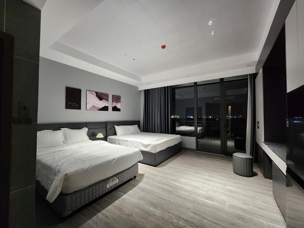 Deluxe Studio, Balcony, City View