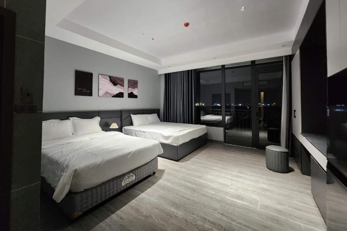 Deluxe Studio, Balcony, City View