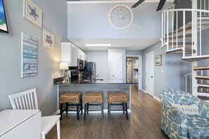 TV - Grand Beach Resort 402 by Liquid Life (Gulf Shores)