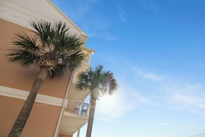 Property grounds - Grand Beach Resort 402 by Liquid Life (Gulf Shores)
