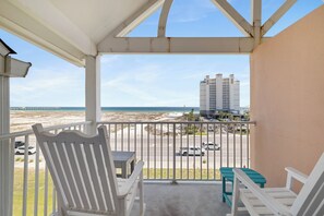 Property grounds - Grand Beach Resort 402 by Liquid Life (Gulf Shores)