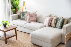 House - Free Housekeeping Visits During Your Stay - Stayshort - Majestic 3 Bedroom in Dubai Marina That Sleeps 10 (Dubai)