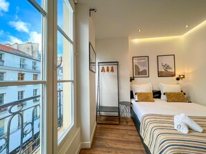 Iron/ironing board, free WiFi, bed sheets - UrbanFlat 208 - 249 Saint Denis (París)