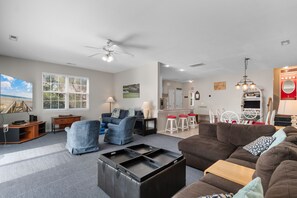Smart TV - Red Sox Themed House Steps from Shore w/ Beach Access (Surfside Beach)