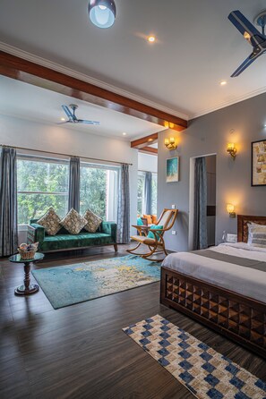 Deluxe Villa, Balcony | Iron/ironing board, free WiFi - Alaya Stays Sky Paradise Petfriendly (Dehradun)