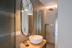 Phòng đôi | Phòng tắm | Buồng tắm vòi sen, đồ dùng nhà tắm miễn phí, máy sấy tóc