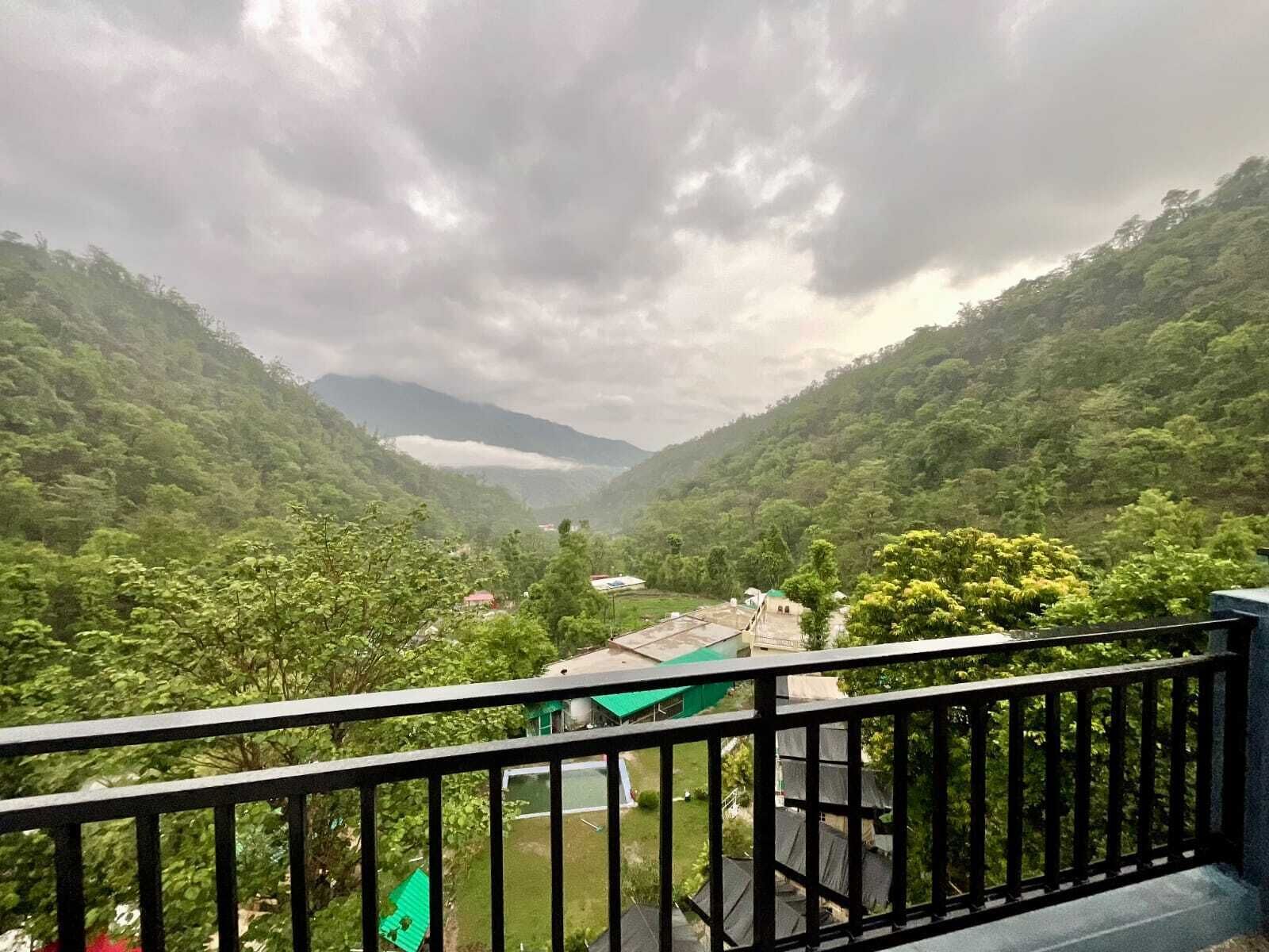 Deluxe Double Room, Balcony, Valley View | Property grounds