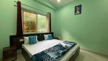 Deluxe Double Room, Balcony, Valley View