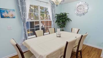 Rumah, 3 kamar tidur | Tempat makan