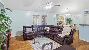 Rumah, 3 kamar tidur | Area keluarga